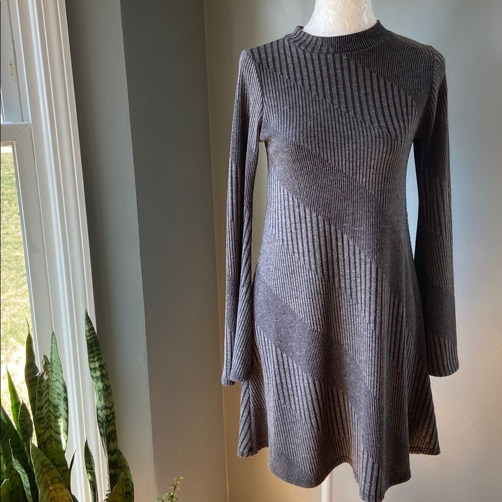 Retro Grey Mock-neck Dress